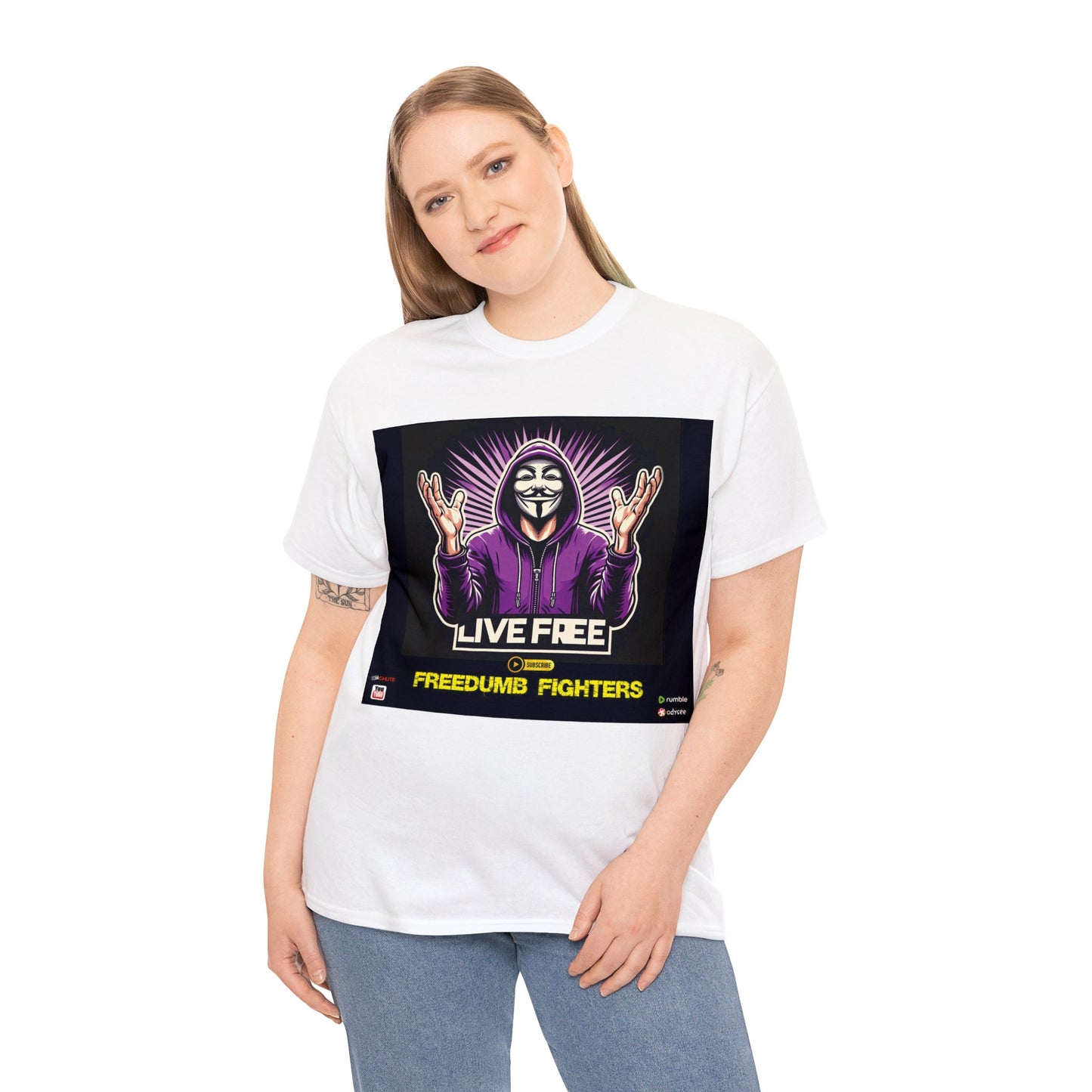 FREEDUMB FIGHTERS king sees COLORED Unisex Heavy Cotton Tee